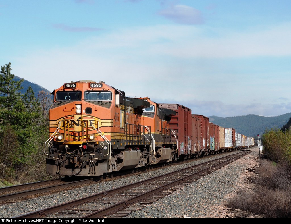 BNSF 4595